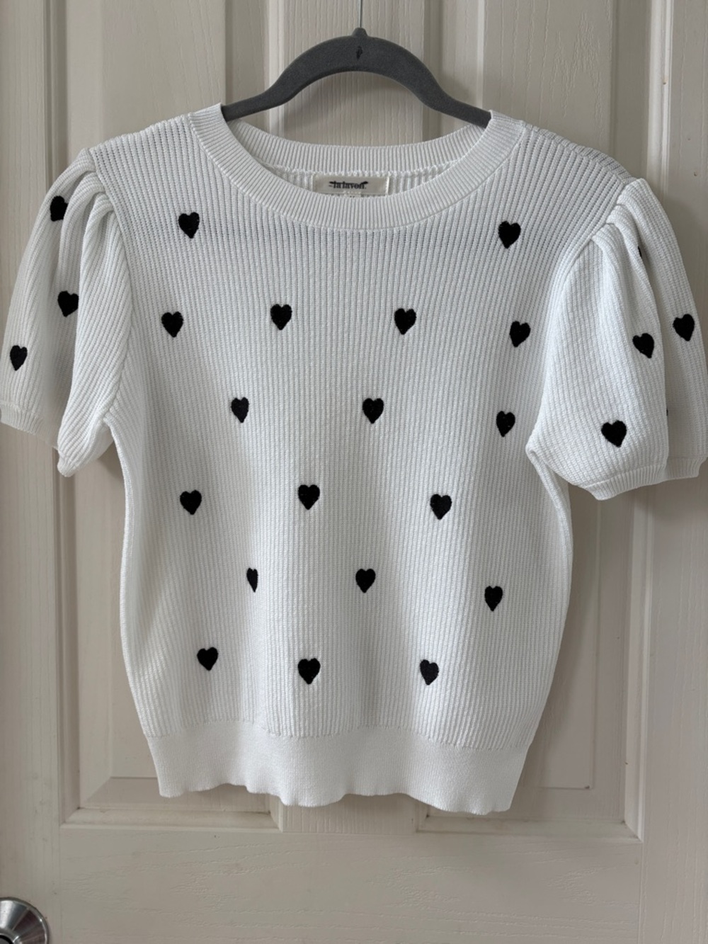 Lalavon mini hearts short sleeve sweater in white.